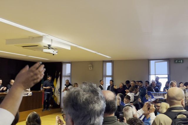 Cânticos para Villas-Boas em São Pedro da Afurada