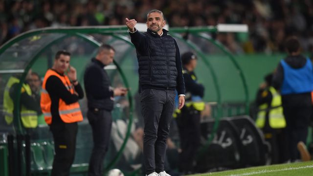 Rui Borges no banco do Sporting em Alvalade