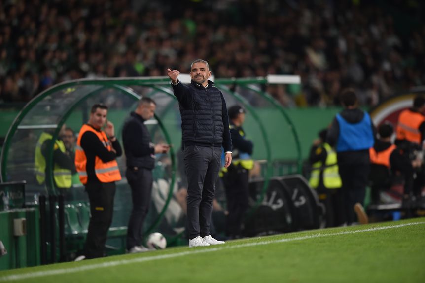 Rui Borges no banco do Sporting em Alvalade