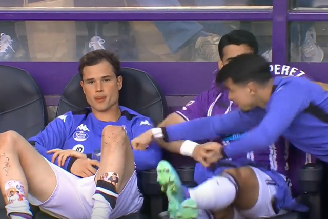 Valladolid castiga jogadores que se pegaram no banco de suplentes (vídeo)