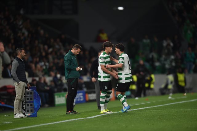 Rafael Nel entrou para o lugar de Pedro Gonçalves - Foto: Miguel Nunes