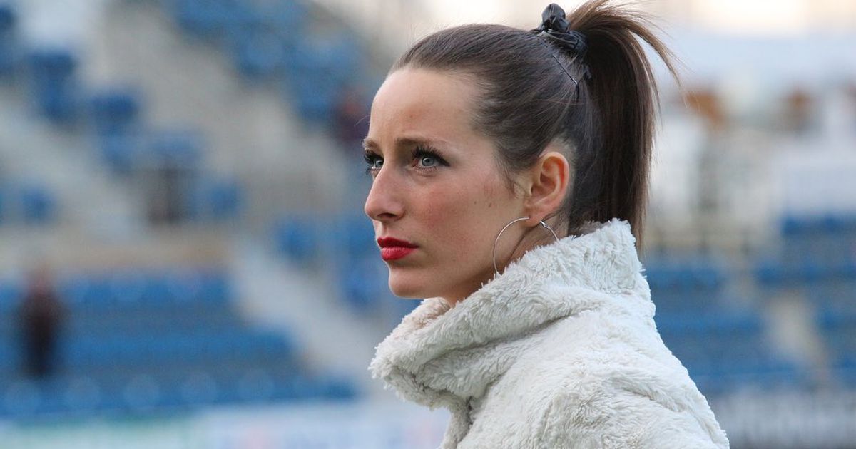 Escândalo na Chéquia: treinador filmou jogadoras a despirem-se no balneário