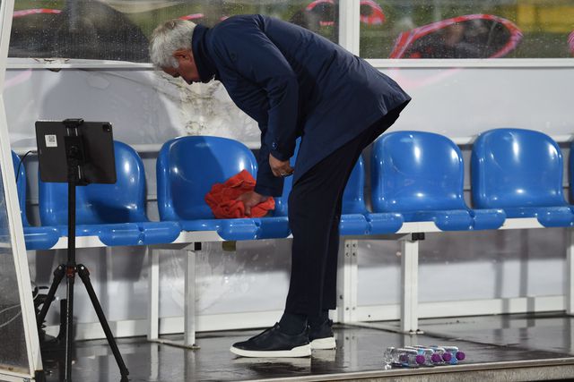 José Mourinho atirou a toalha ao chão em Rio Maior - foto: Sérgio Miguel Santos