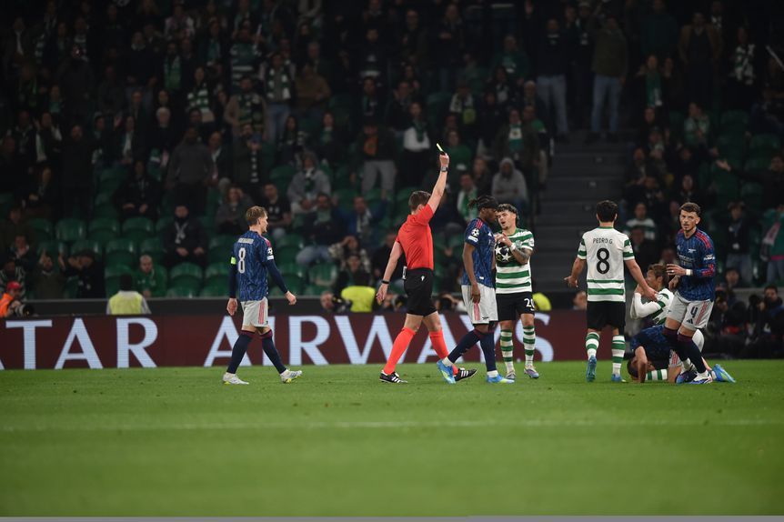 Alemão Daniel Siebert dirigiu o Sporting-Arsenal - Foto: Miguel Nunes/A BOLA