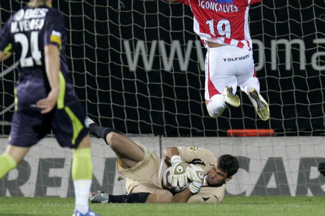 Rui Patrício conquistou a titularidade no Sporting em 2007/08, após um jogo frente ao Leixões (Foto A BOLA)