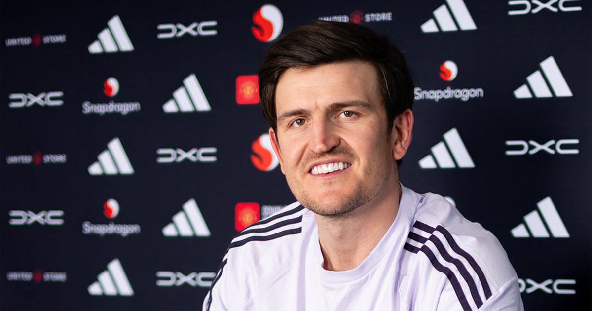 Oficial: Maguire renova com o Manchester United