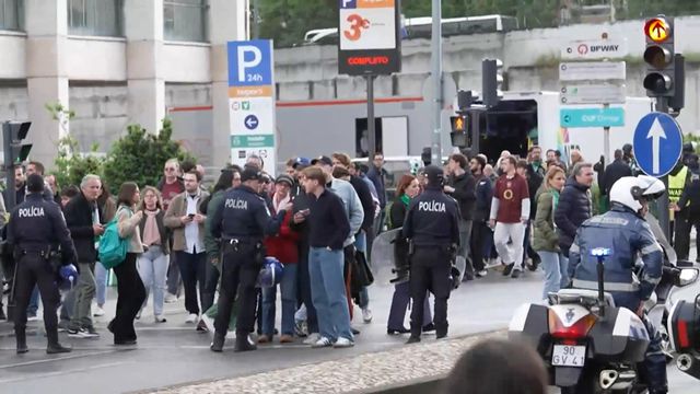 Chegada de adeptos do Arsenal a Alvalade