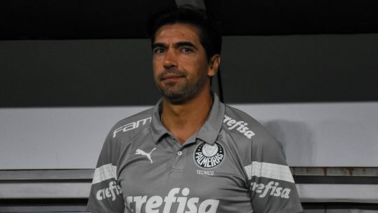 Abel Ferreira farto de perder jogadores: «Já fizemos muito dinheiro, até de Portugal ligam, chega»