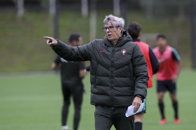 Europeu sub-17: João Santos anuncia pré-convocatória com 21 jogadores