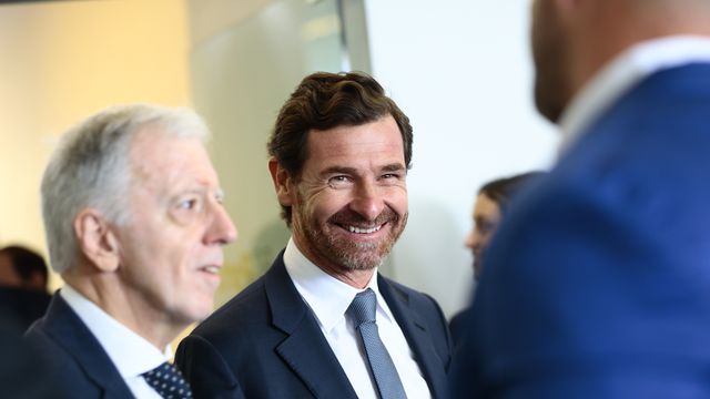 «Fui apresentado como treinador aos 32 anos e agora sou o 32.º presidente»