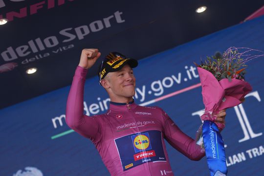 Jonathan Milan, vencedor da 4.ª etapa do Giro: «Que emoção, os meus pais estavam na meta a ver-me»