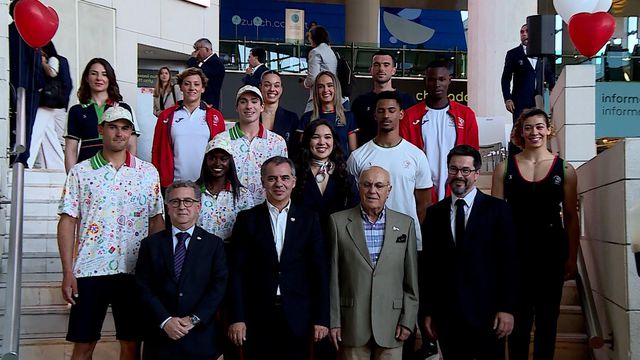 Atletas olímpicos ou modelos? Um dia numa nova pele para mostrar o traje para Paris