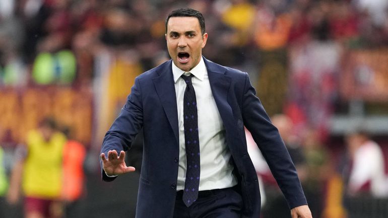 Fiorentina renova com o treinador antes de meia-final europeia