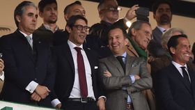 Varandas e Rui Costa: como está o duelo de presidentes em relação a títulos
