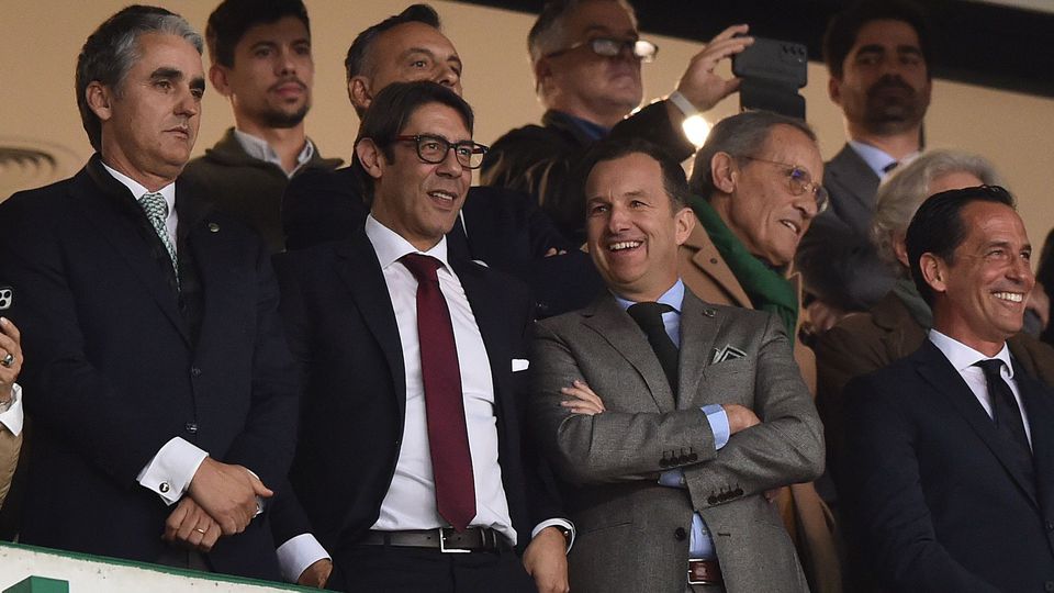 Varandas e Rui Costa: como está o duelo de presidentes em relação a títulos