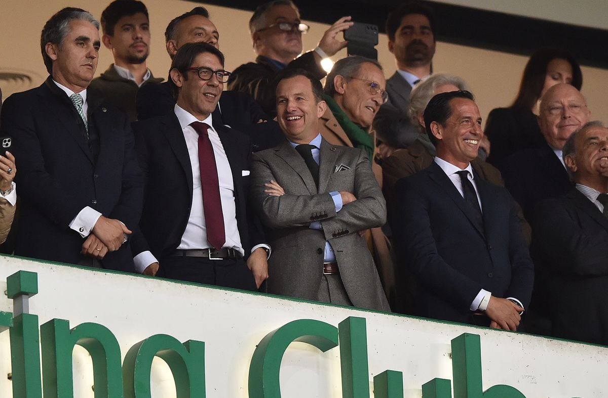 DÉRBI DOS DÉRBIS Varandas e Rui Costa: como está o duelo de presidentes em relação a títulos