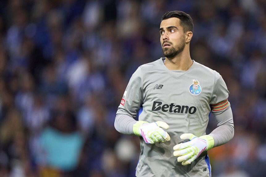 Diogo Costa faz ainda treino condicionado (FOTO: IMAGO)