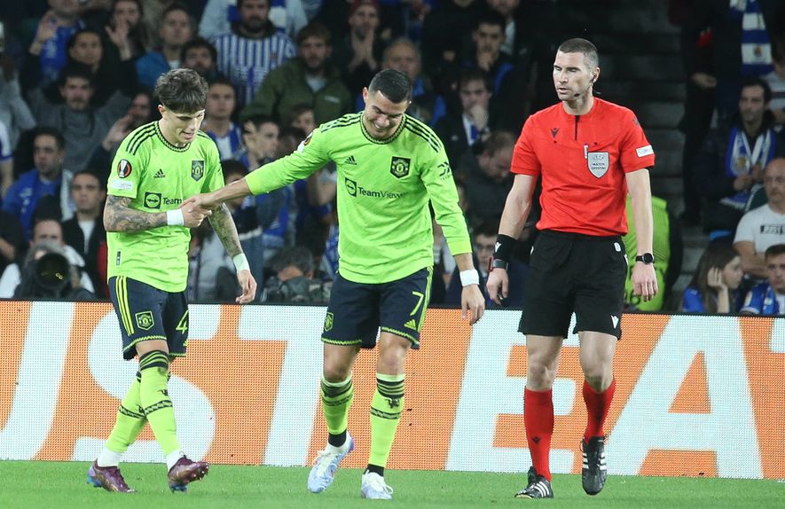 Alejandro Garnacho a jogar com o seu ídolo, Cristiano Ronaldo