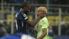 O gesto de Thuram com Yamal que corre o mundo (foto)