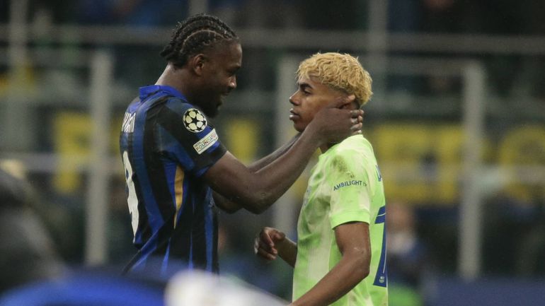 O gesto de Thuram com Yamal que corre o mundo (foto)
