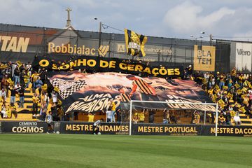 Lusitânia de Lourosa é o campeão da Liga 3