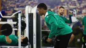 Seleção de andebol na Roménia com qualificação no bolso