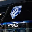 Autocarro com decoração alusiva ao título - Foto: FC Porto
