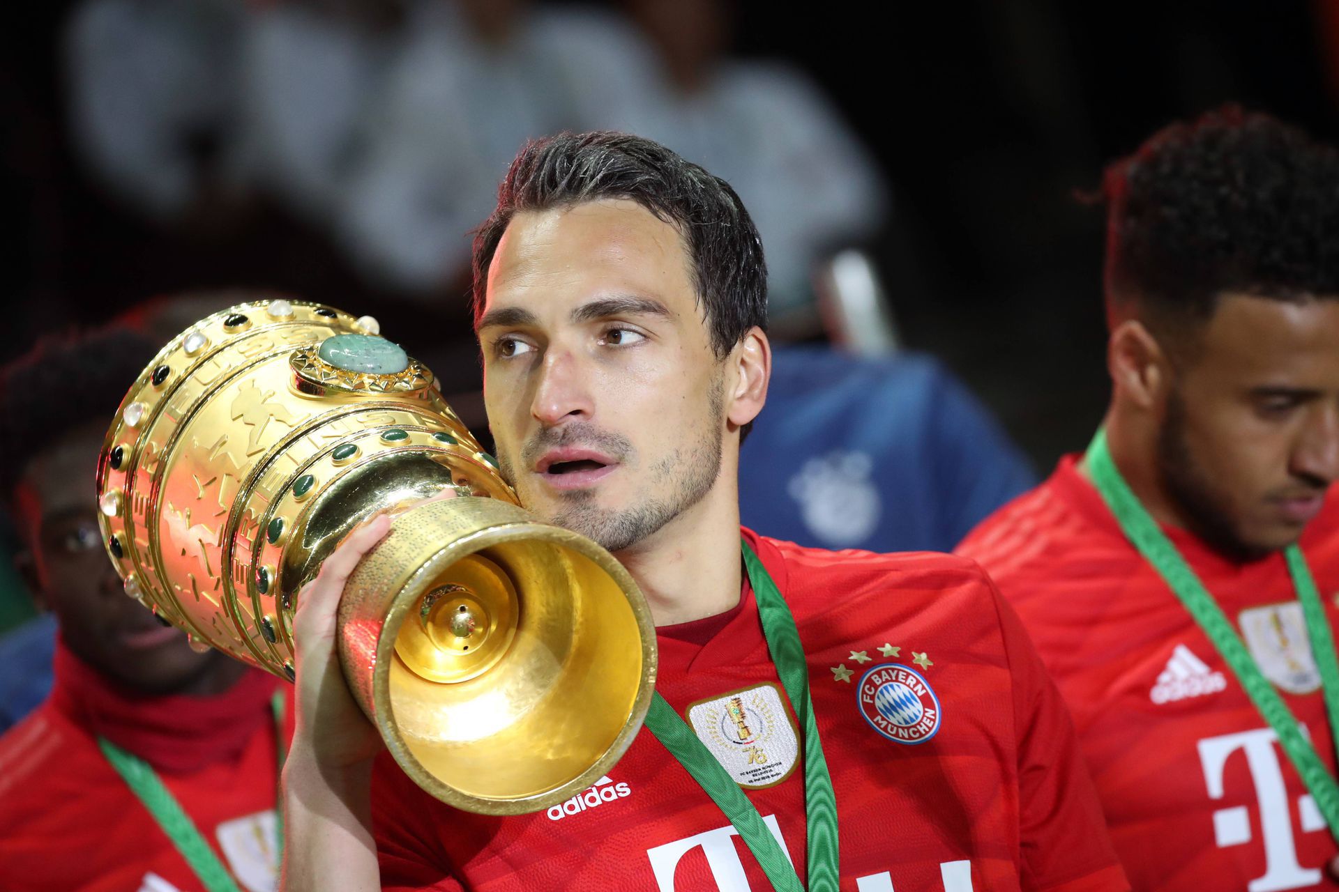 Mats Hummels foi formado no Bayern, teve sucesso no Dortmund, regressou à Baviera e depois voltou... ao Borussia. Terminou a carreira ao serviço da Roma, em 2025 - Foto: IMAGO