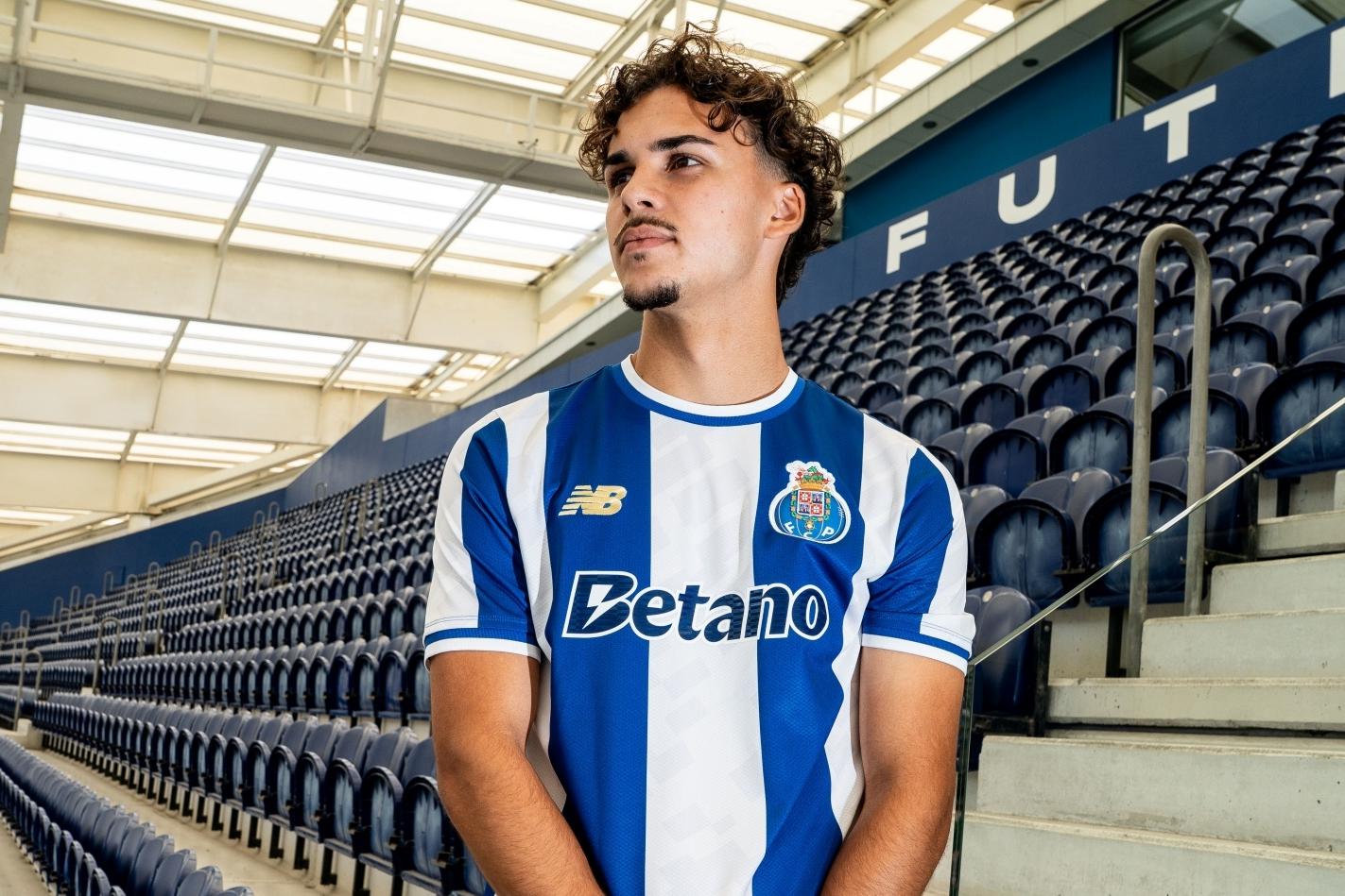 João Teixeira renova com os dragões - Foto: FC Porto