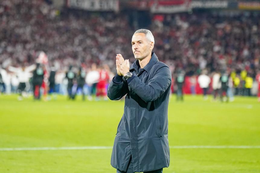 Carlos Vicens agradece apoio dos adeptos do SC Braga em Friburgo (foto IMAGO)