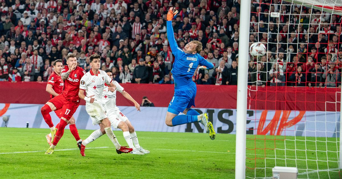 Portugal não terá três equipas na próxima Champions, mas há esperança para o 'vice'