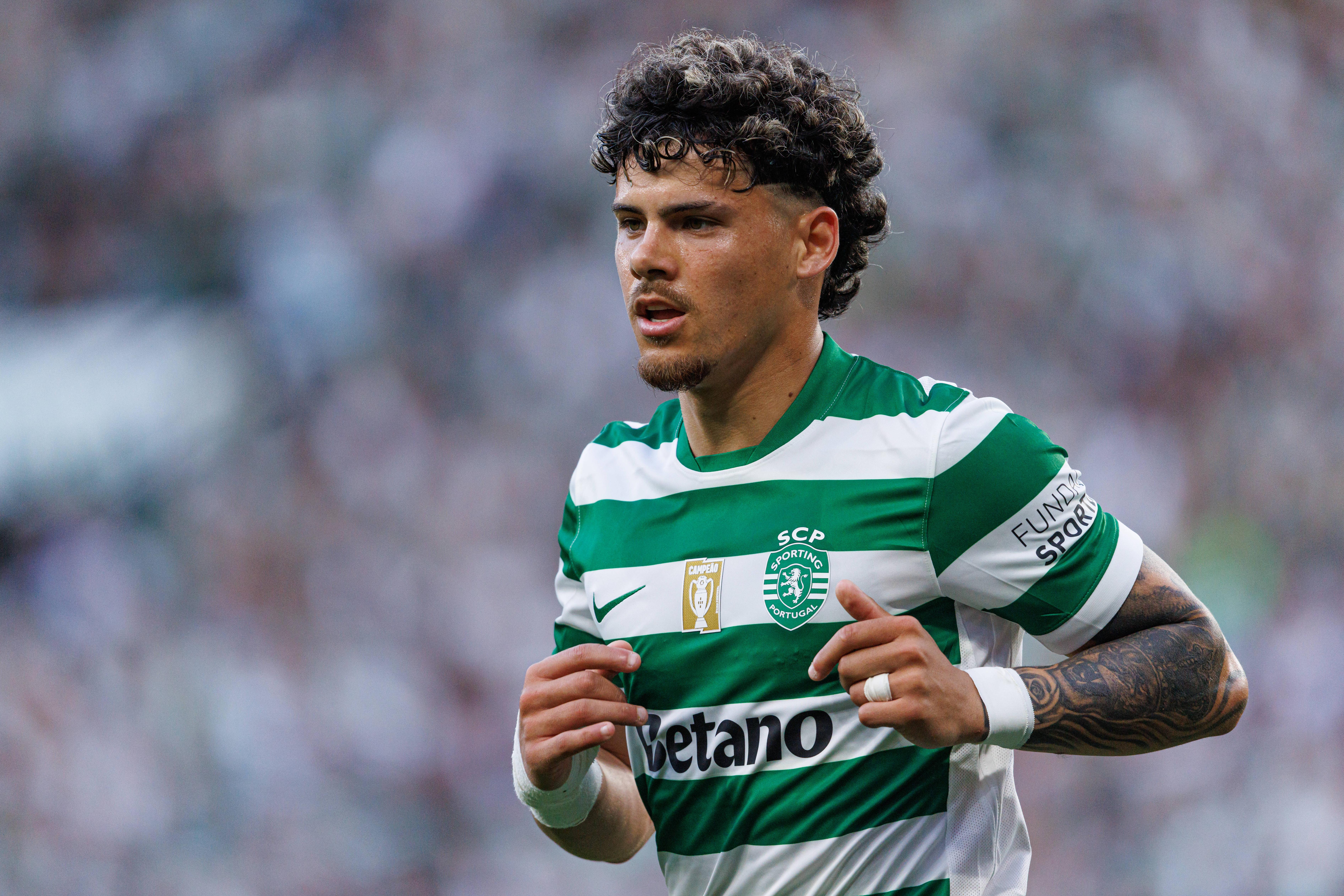 Maxi Araújo soma interessados na Europa e leão já vai pensando em alternativas. Mas até ao mercado, a lateral-esquerda do Sporting é dele - Foto: IMAGO