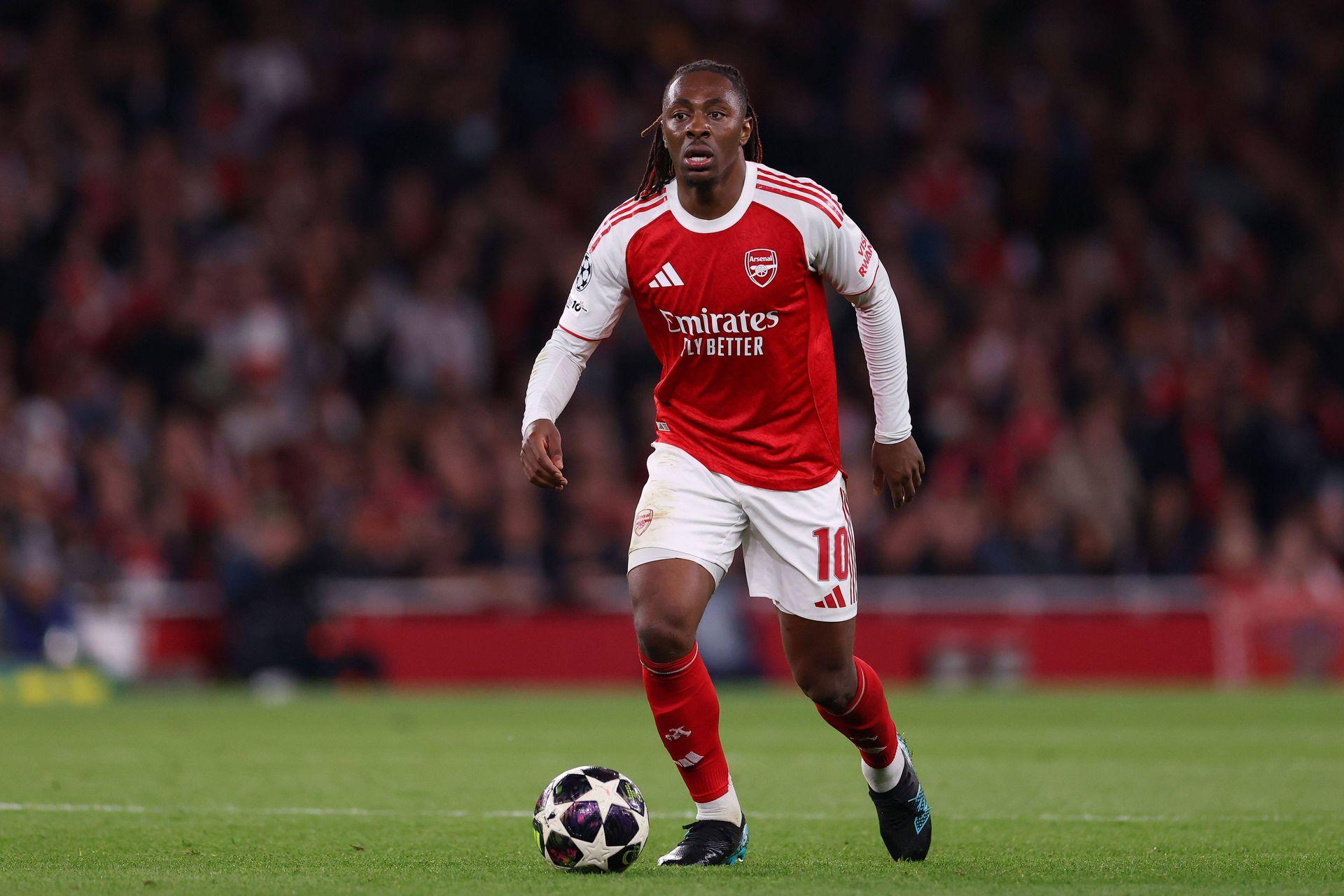 Eberechi Eze sempre foi adepto do Arsenal, razão pela qual escolheu mudar-se para os 'gunners' no verão e não para o rival Tottenham, mas tudo podia ser diferente se não tivesse sido dispensado pelo clube do coração aos 13 anos - Foto: IMAGO