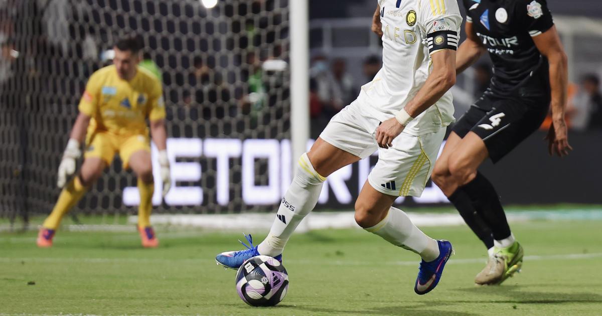VÍDEO: Ronaldo assina 971.º golo da carreira à ponta de lança