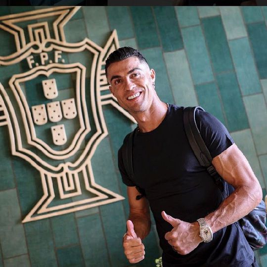 Ronaldo e Rúben Neves já na Cidade do Futebol