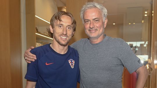 José Mourinho visita a seleção croata em Lisboa