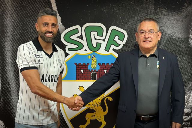 Marco Matias renovou com o Farense