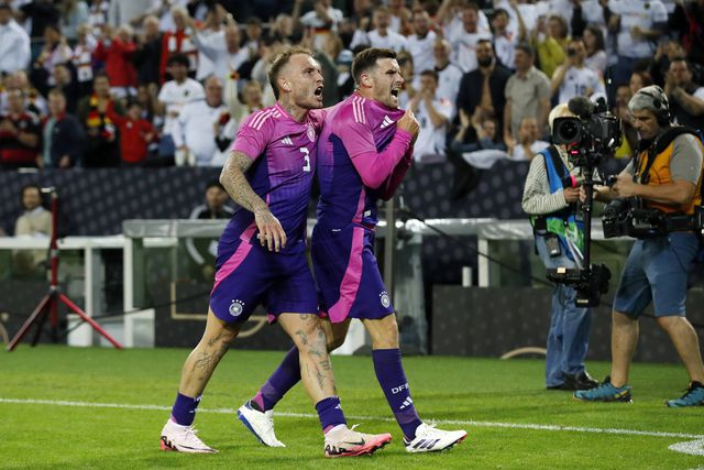 Reviravolta no fim dá vitória à Alemanha sobre a Grécia