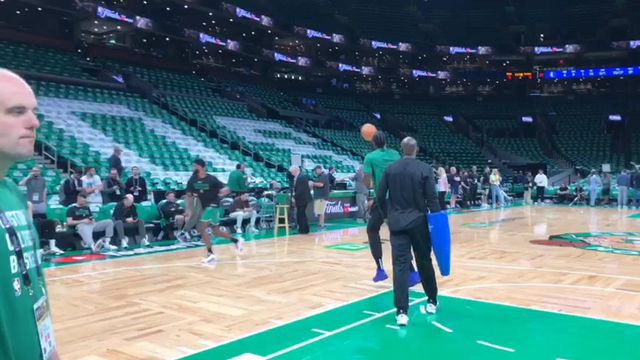 Neemias aquece para as finais da NBA (vídeo)