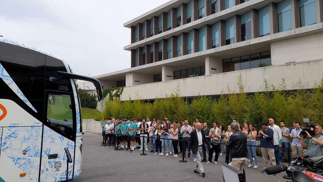 Rececao calorosa aos sub-17 por Humberto Coelho e equipa de sub-18