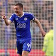 Oficial: Jamie Vardy renova contrato com o Leicester