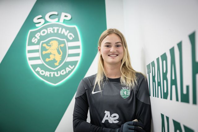 Catriona Sheppard reforça a baliza do Sporting