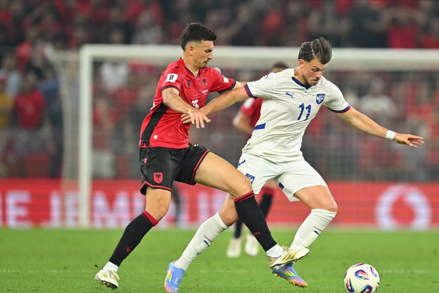 Houve tensão mas não houve golos entre Albânia e Sérvia