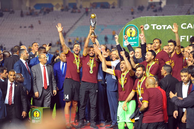O clube que foi campeão africano... porque o VAR estava desligado