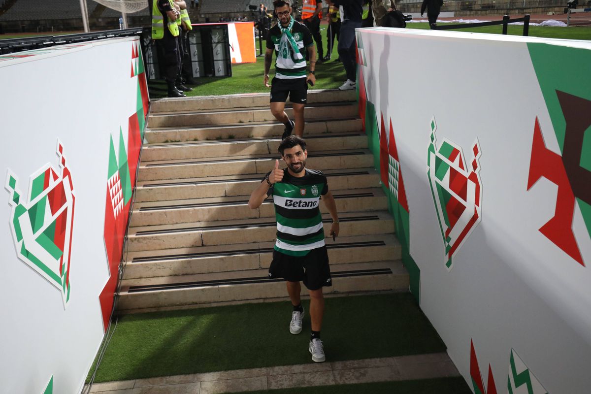 Sporting: Esgaio marca lugar no plantel para atacar o tricampeonato