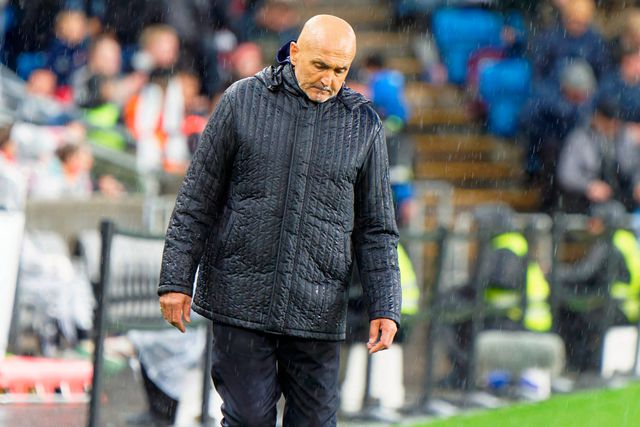 Itália: Spalletti tem lugar em risco