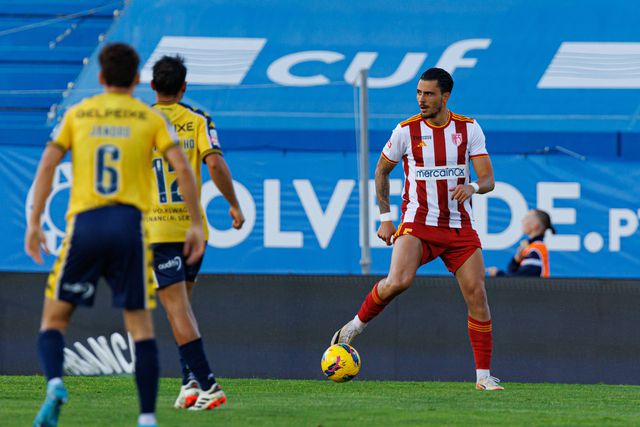 Jorge Teixeira tem recebido algumas abordagens, mas avenses vão tentar a sua continuidade (Foto: IMAGO)