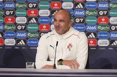 Martínez arranca gargalhadas com resposta sobre Ronaldo