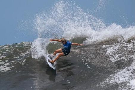 A algarvia Yolanda Hopkins não esteve ao melhor nível no Rio de Janeiro (WSL)