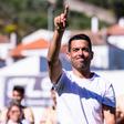 Filipe Mesquita, 41 anos, abraçou o desafio com todas as forças e logrou levar o emblema de Viana do Castelo ao terceiro escalão do futebol nacional - Foto: Vianense